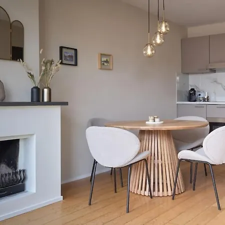 The Luxury Apartman *